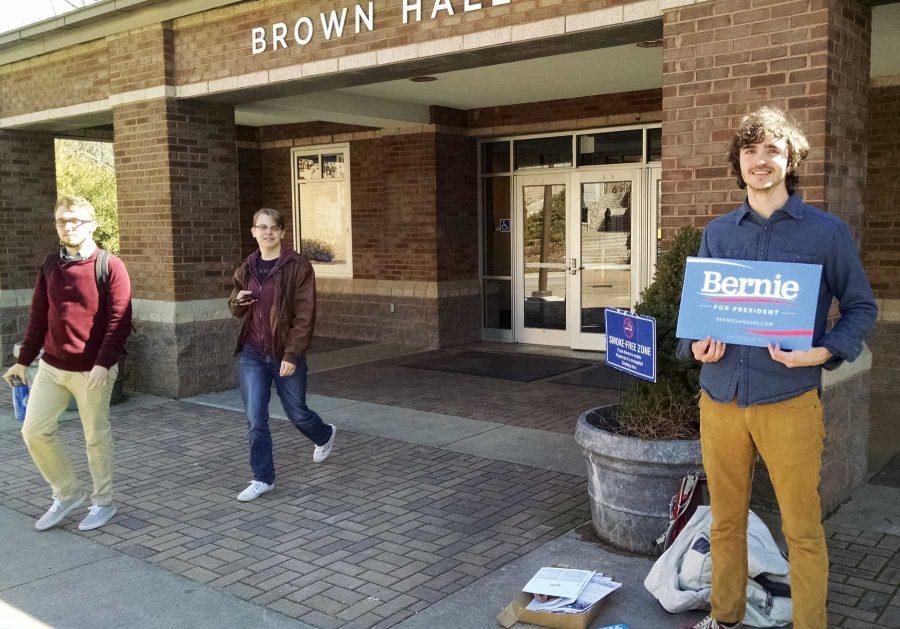 Matthew Joyce campaigns for Bernie Sanders outside Brown Hall. Will Quanstrom/The Blue Banner