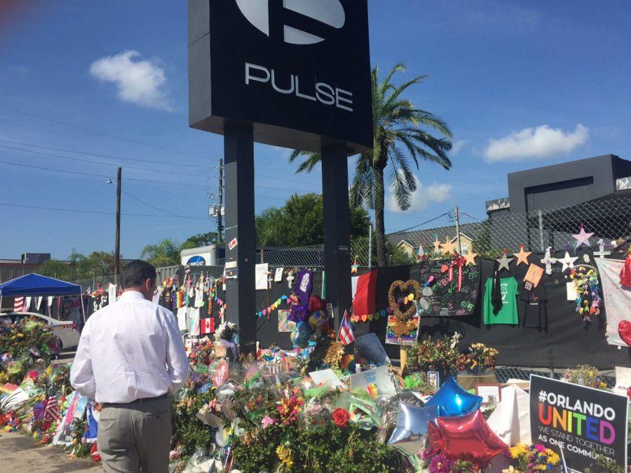 Florida Gov. Daniel Malloy visits the site of Junes shooting at Pulse nightclub.
Photo courtesy of Gov. Malloys Office