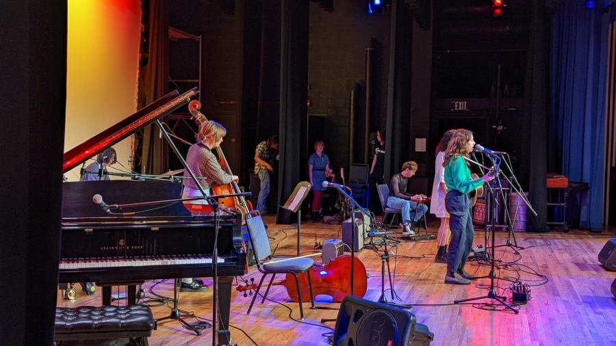 The+UNC+Asheville+Songwriters+Ensemble+performs+on+Nov.+13th%2C+2022.