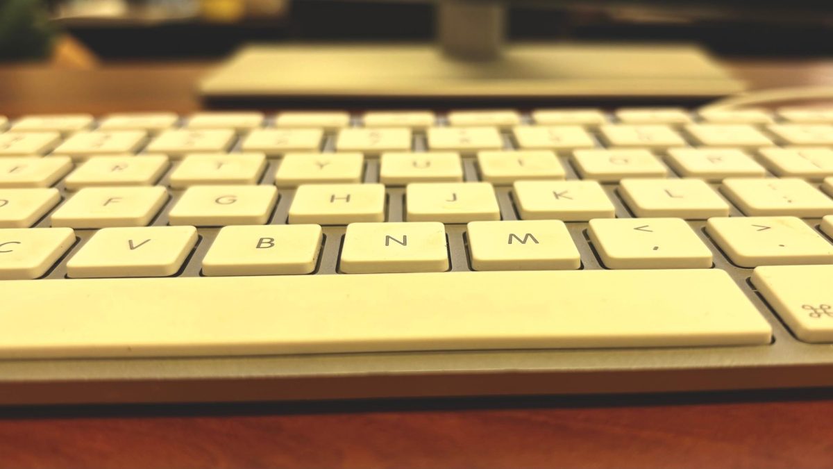 As UNC Asheville’s online section of curriculum becomes a crucial part of instruction, an upcoming transition from Moodle to Canvas has students and staff feeling muddled.

